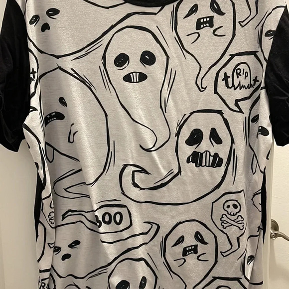 Halloween Ghost T-Shirt - Picture 5 of 7